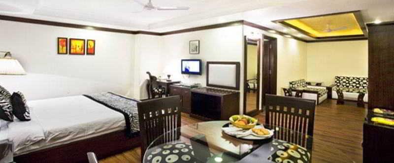 Hotel Parkland Chirag Enclave New Delhi Extérieur photo