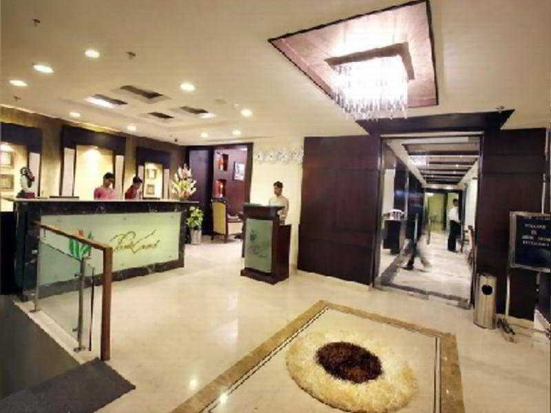 Hotel Parkland Chirag Enclave New Delhi Extérieur photo