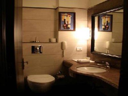 Hotel Parkland Chirag Enclave New Delhi Chambre photo